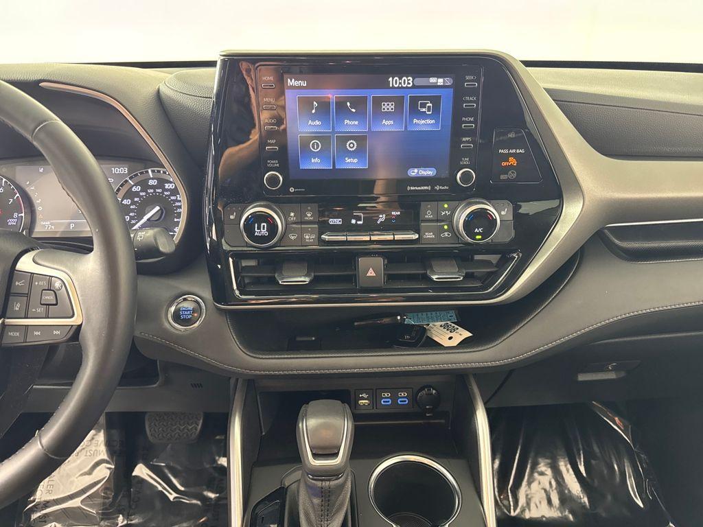 used 2022 Toyota Highlander car, priced at $36,950