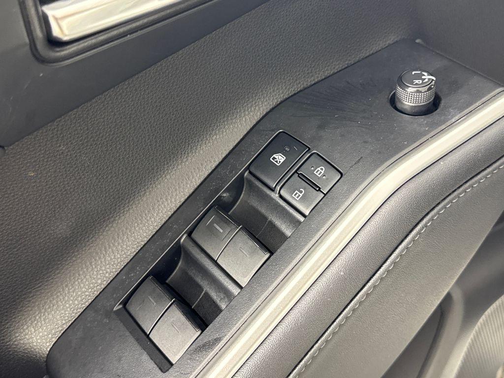 used 2022 Toyota Highlander car, priced at $36,950