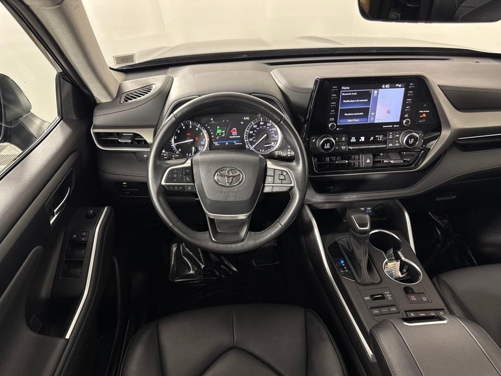 used 2022 Toyota Highlander car, priced at $37,750
