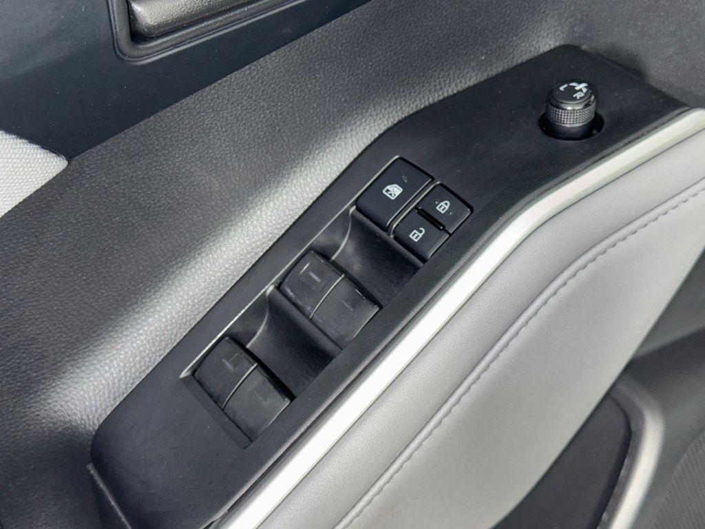 used 2022 Toyota Highlander car, priced at $30,590