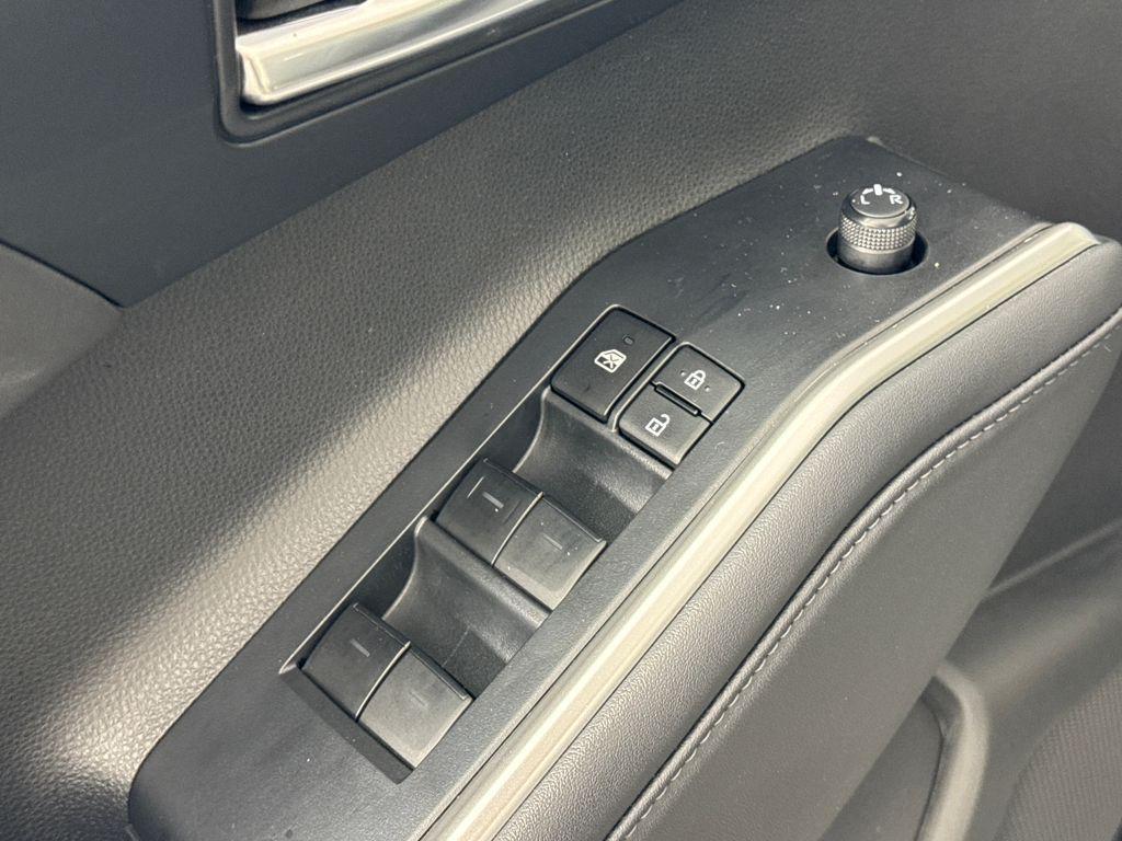 used 2022 Toyota Highlander car, priced at $36,490