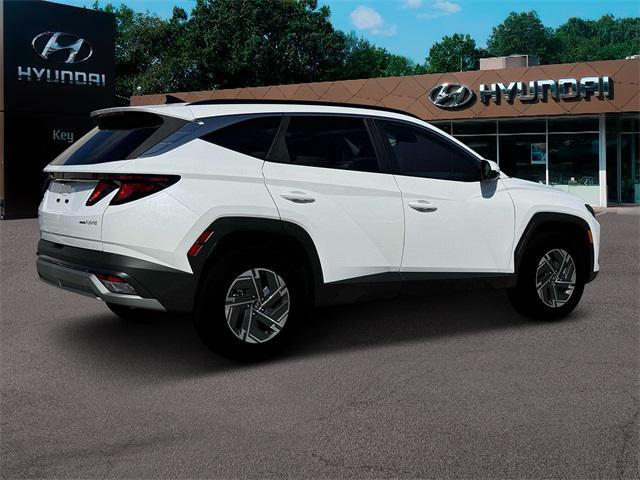 new 2025 Hyundai TUCSON Hybrid car, priced at $32,570