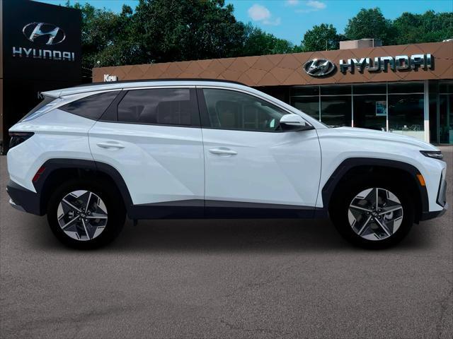 new 2025 Hyundai TUCSON Hybrid car, priced at $34,905