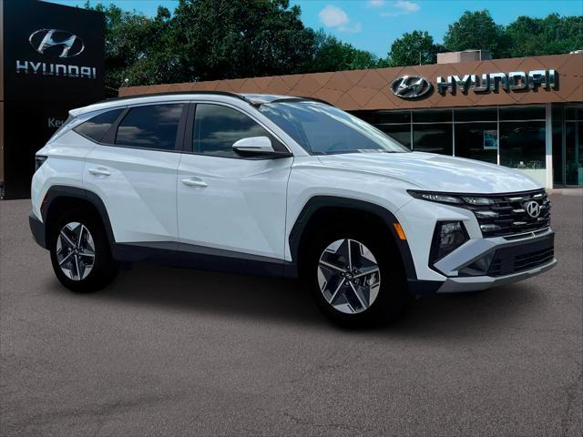 new 2025 Hyundai TUCSON Hybrid car, priced at $34,905