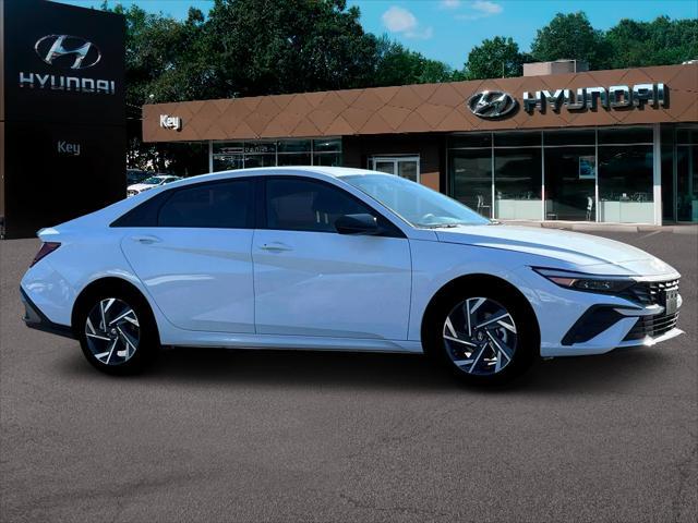 new 2025 Hyundai Elantra car, priced at $24,557