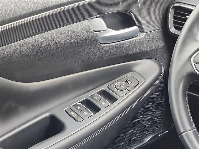 used 2022 Hyundai Santa Fe car, priced at $25,878