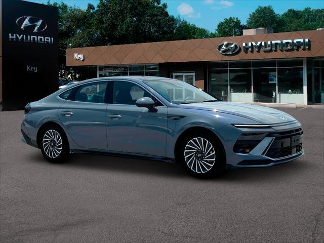 new 2025 Hyundai Sonata Hybrid car, priced at $36,480