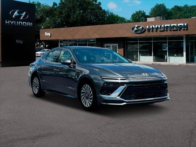 new 2025 Hyundai Sonata Hybrid car, priced at $31,120