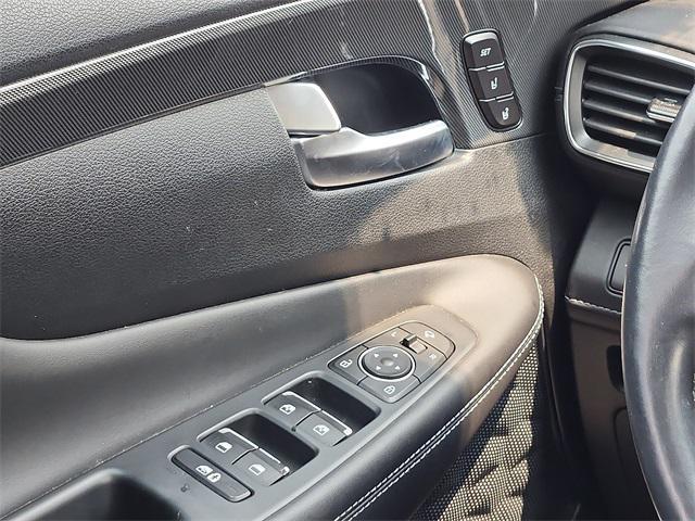 used 2022 Hyundai Santa Fe car, priced at $28,978