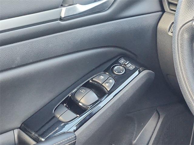 used 2023 Nissan Altima car, priced at $20,678