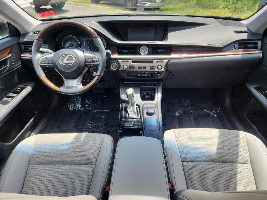 used 2017 Lexus ES 350 car, priced at $19,968