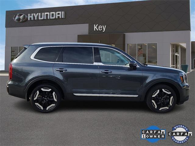 used 2024 Kia Telluride car, priced at $35,878