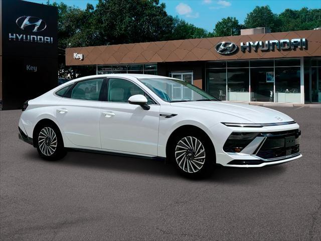 new 2024 Hyundai Sonata Hybrid car, priced at $29,639