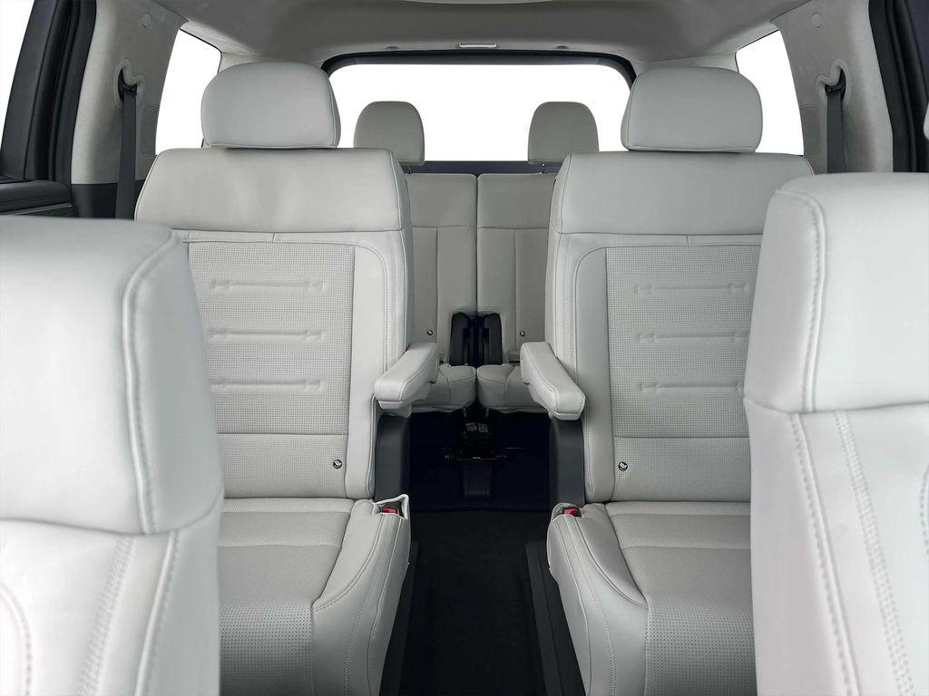 new 2025 Hyundai SANTA FE HEV car, priced at $42,960