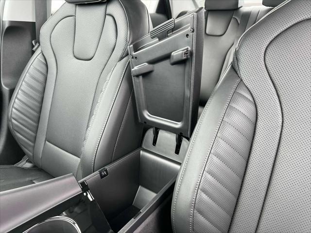 new 2025 Hyundai Elantra car, priced at $27,075