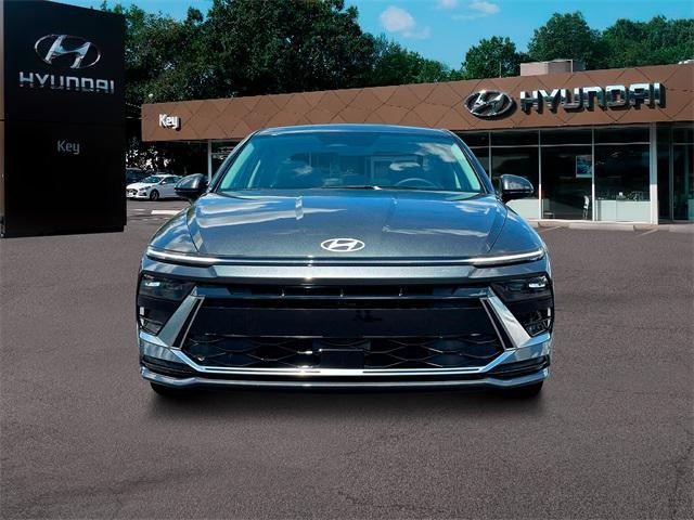 new 2025 Hyundai Sonata Hybrid car, priced at $30,040