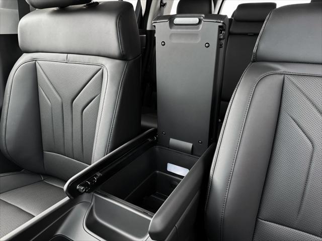 new 2025 Hyundai Santa Fe car, priced at $34,905