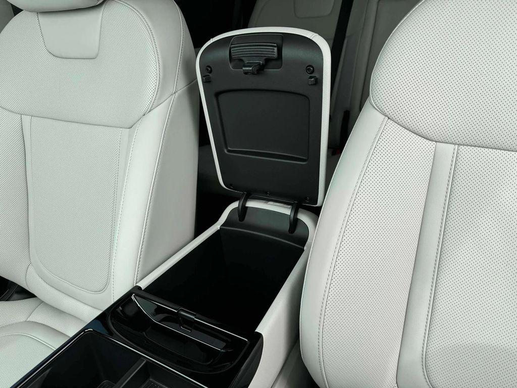 new 2025 Hyundai TUCSON Hybrid car, priced at $35,255