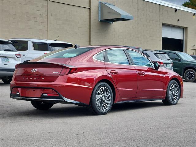 used 2023 Hyundai Sonata Hybrid car, priced at $25,618