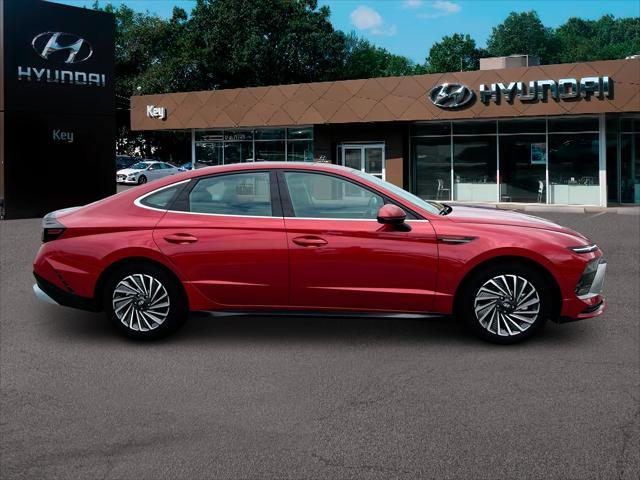 new 2025 Hyundai Sonata Hybrid car, priced at $32,620