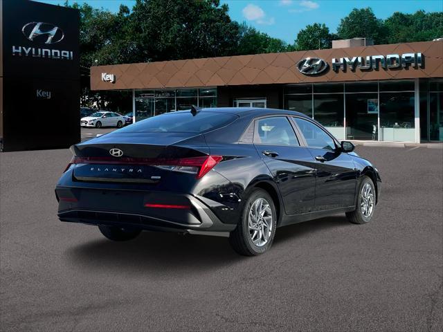 new 2025 Hyundai Elantra HEV car, priced at $26,294