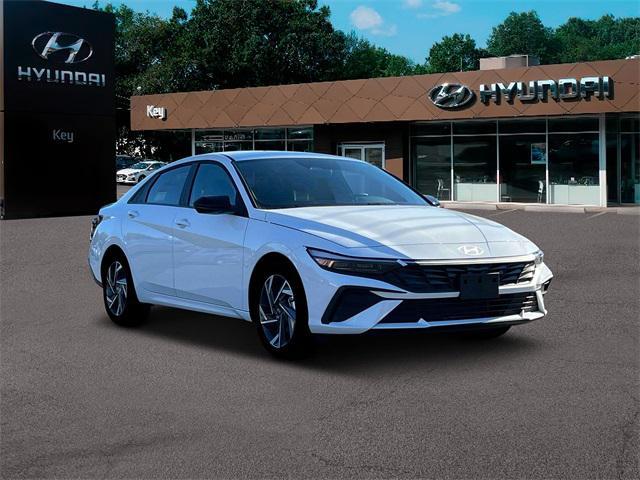 new 2025 Hyundai Elantra car, priced at $22,260
