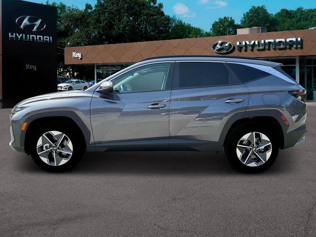 new 2025 Hyundai TUCSON Hybrid car, priced at $35,155