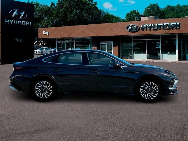 new 2025 Hyundai Sonata Hybrid car, priced at $36,440