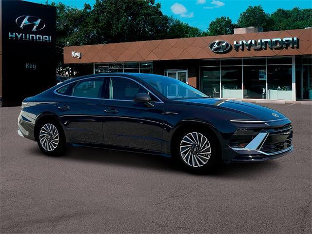 new 2025 Hyundai Sonata Hybrid car, priced at $36,440