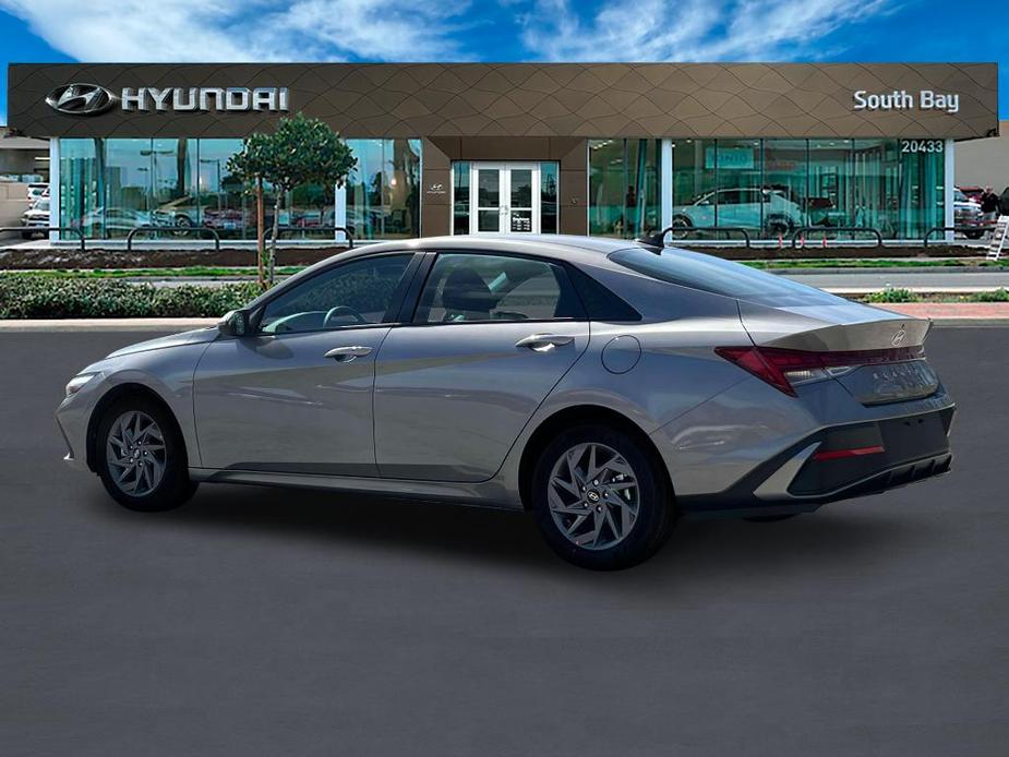 new 2025 Hyundai Elantra HEV car, priced at $26,705