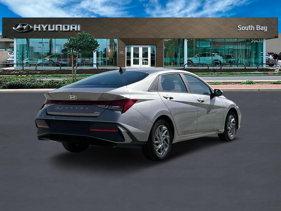 new 2025 Hyundai Elantra HEV car, priced at $26,705