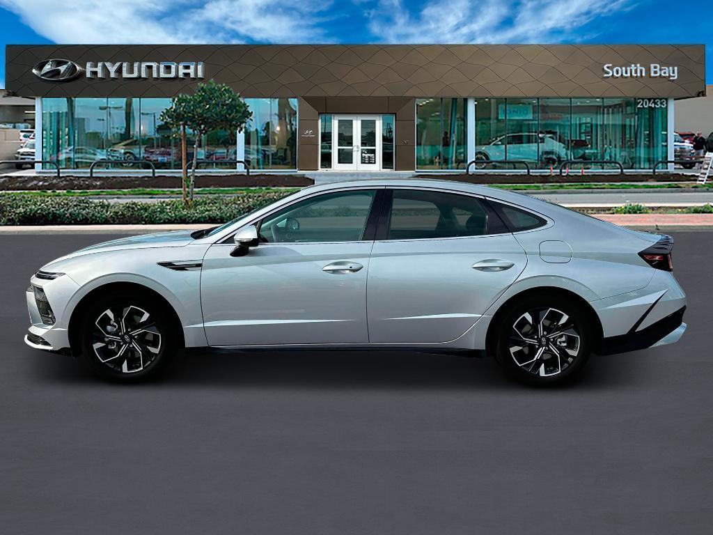 new 2024 Hyundai Sonata car, priced at $27,220