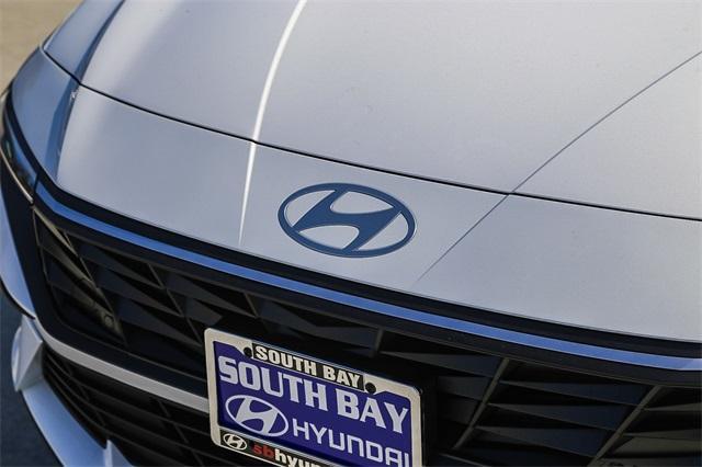new 2025 Hyundai Elantra car, priced at $19,730