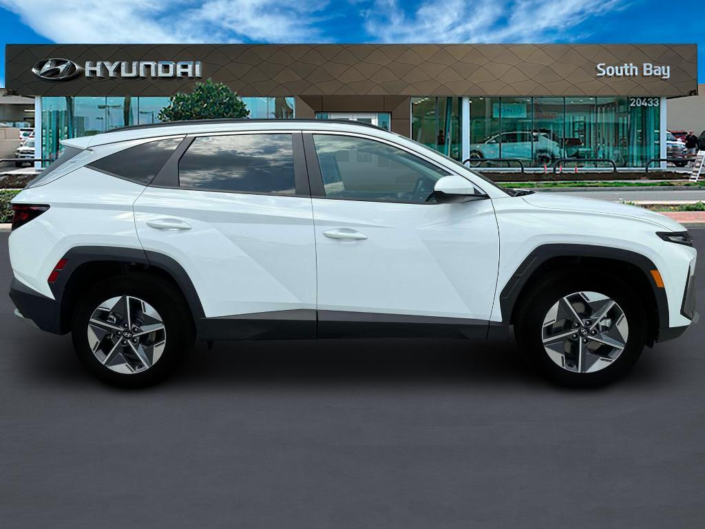 new 2025 Hyundai Tucson car, priced at $30,075