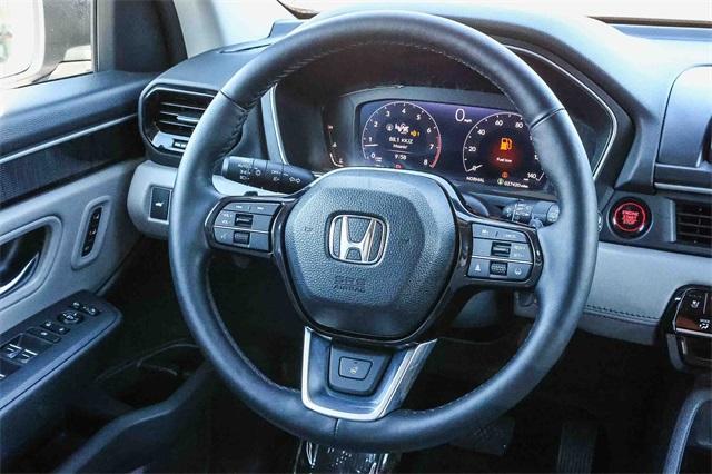 used 2023 Honda Pilot car, priced at $41,595
