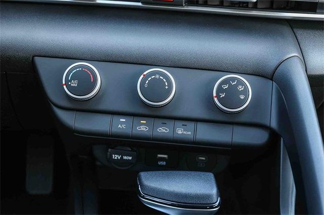 new 2025 Hyundai Elantra car, priced at $19,200