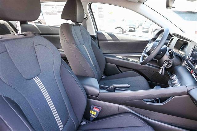 new 2025 Hyundai Elantra car, priced at $19,200