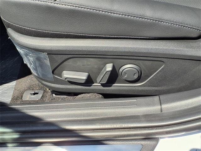 new 2025 Hyundai Sonata Hybrid car, priced at $37,865