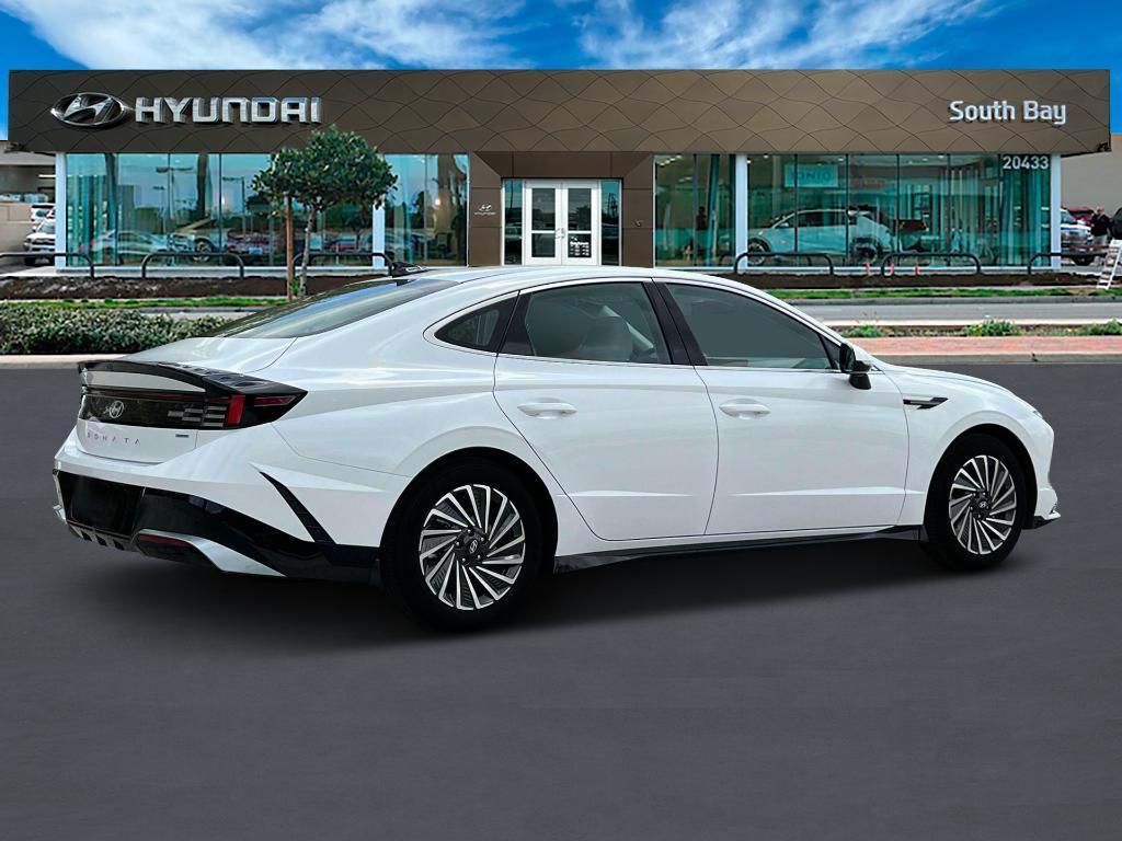 new 2025 Hyundai Sonata Hybrid car, priced at $32,598