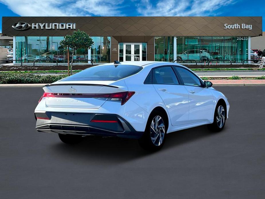 new 2025 Hyundai Elantra car, priced at $25,075