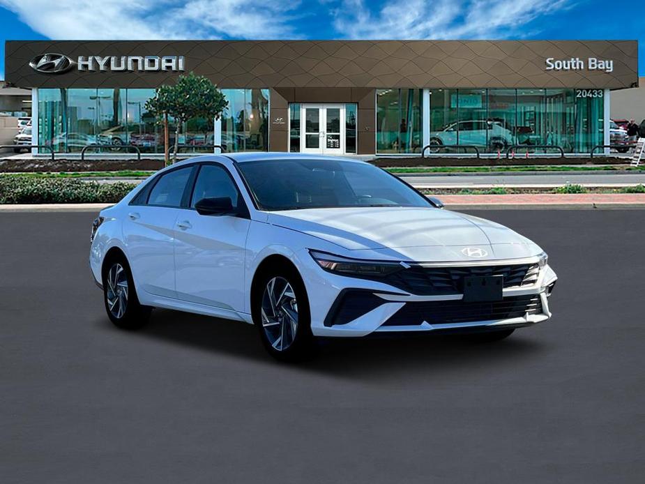 new 2025 Hyundai Elantra car, priced at $25,075