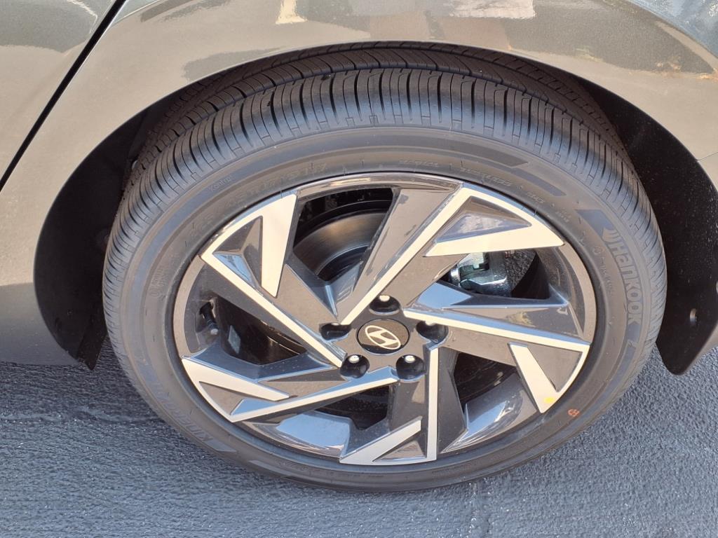 new 2025 Hyundai ELANTRA HEV car, priced at $29,497