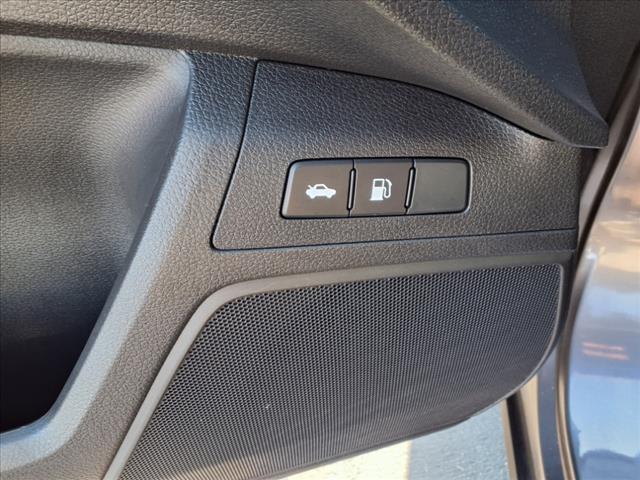 used 2021 Honda Clarity Plug-In Hybrid car, priced at $22,991