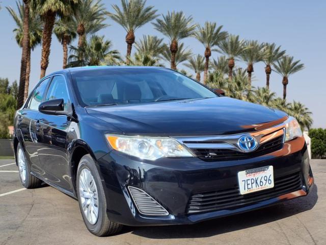 used 2014 Toyota Camry Hybrid car, priced at $14,491