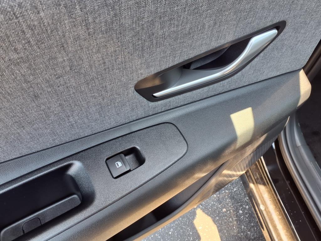 new 2025 Hyundai ELANTRA HEV car, priced at $28,770