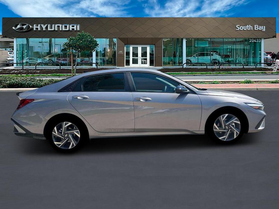 new 2025 Hyundai Elantra car, priced at $24,660