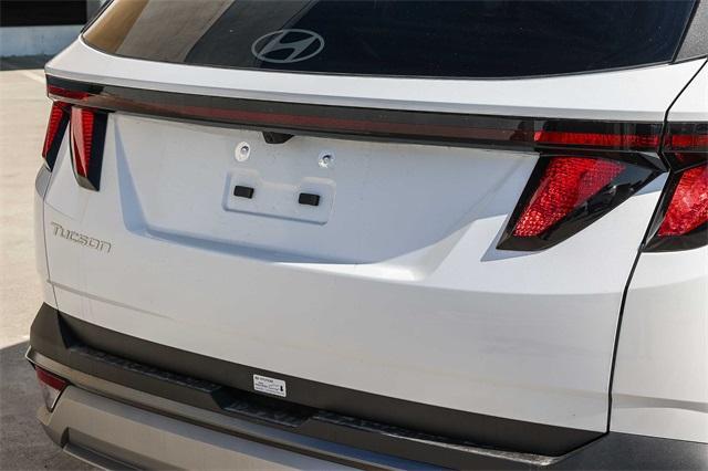 new 2025 Hyundai Tucson car, priced at $25,950