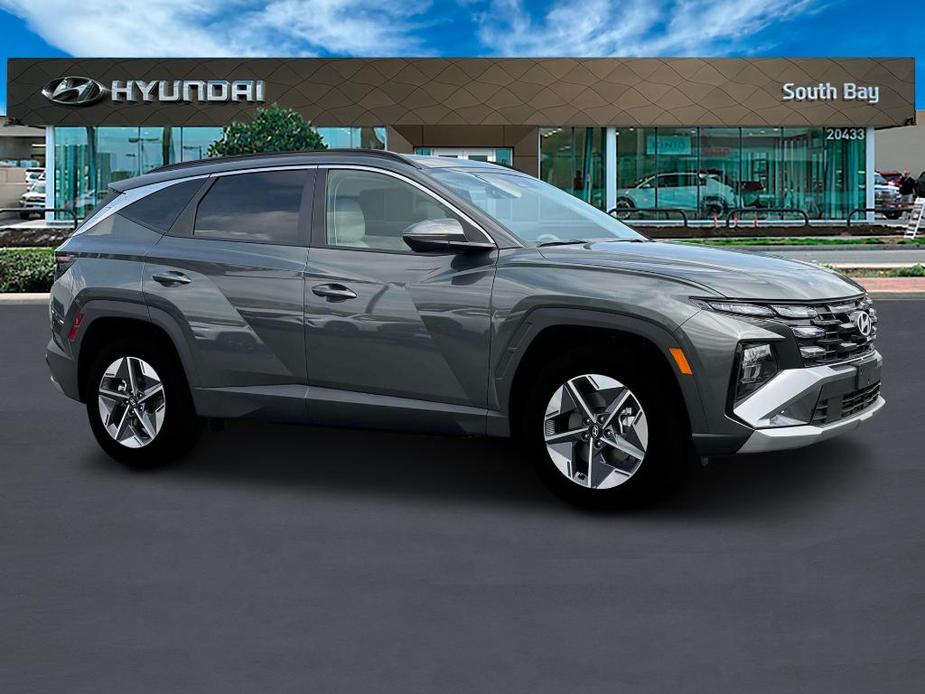 new 2025 Hyundai Tucson Hybrid car, priced at $38,225