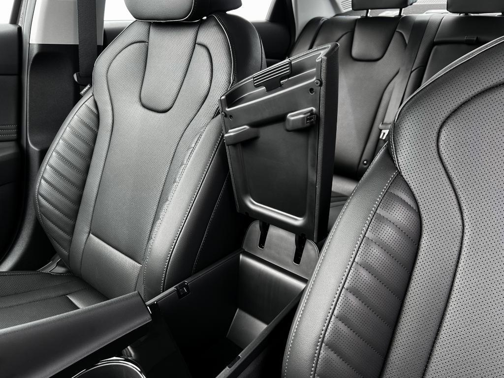 new 2025 Hyundai Elantra car, priced at $26,610