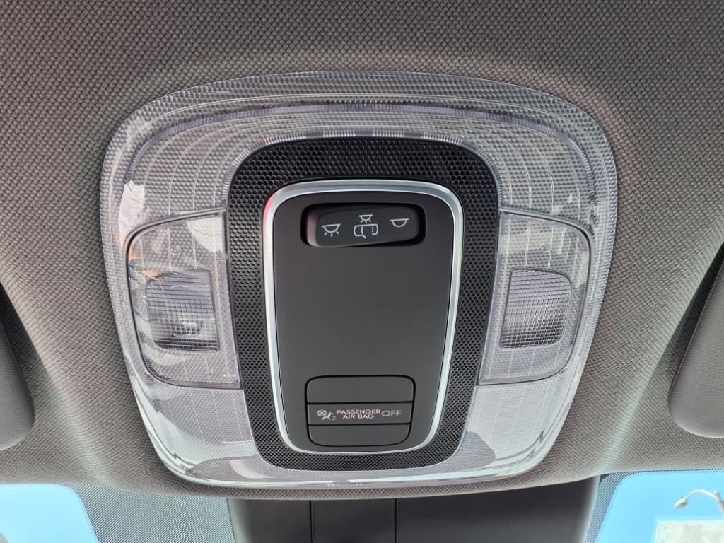 new 2025 Hyundai Elantra car, priced at $22,281